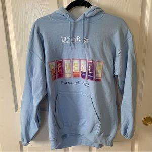 UCSD Revelle College Class of 2022 merch Hoodie

Gildan Heavy Blend in size M